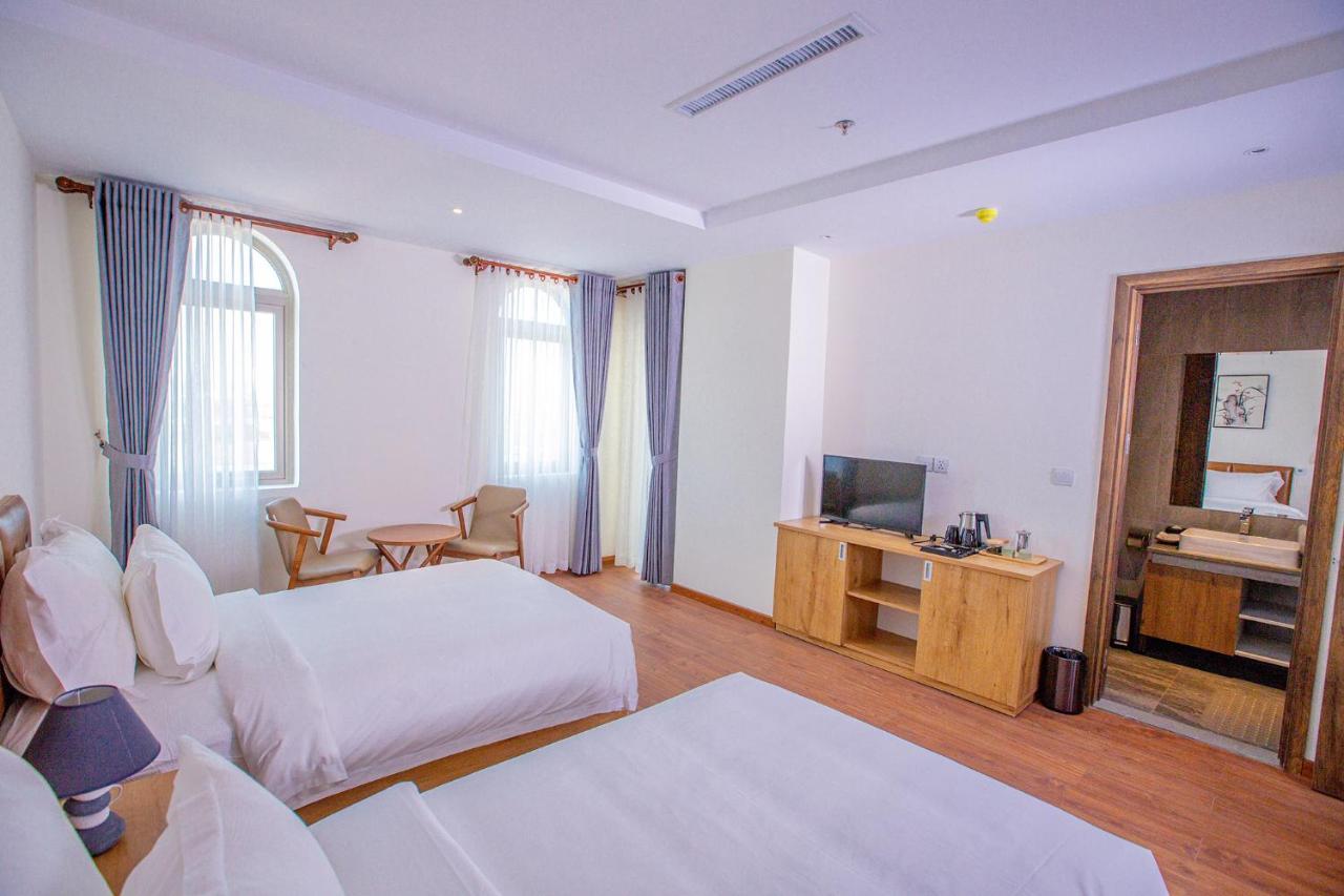 סיהאנוקוויל Sea Breeze Hotel & Villa מראה חיצוני תמונה