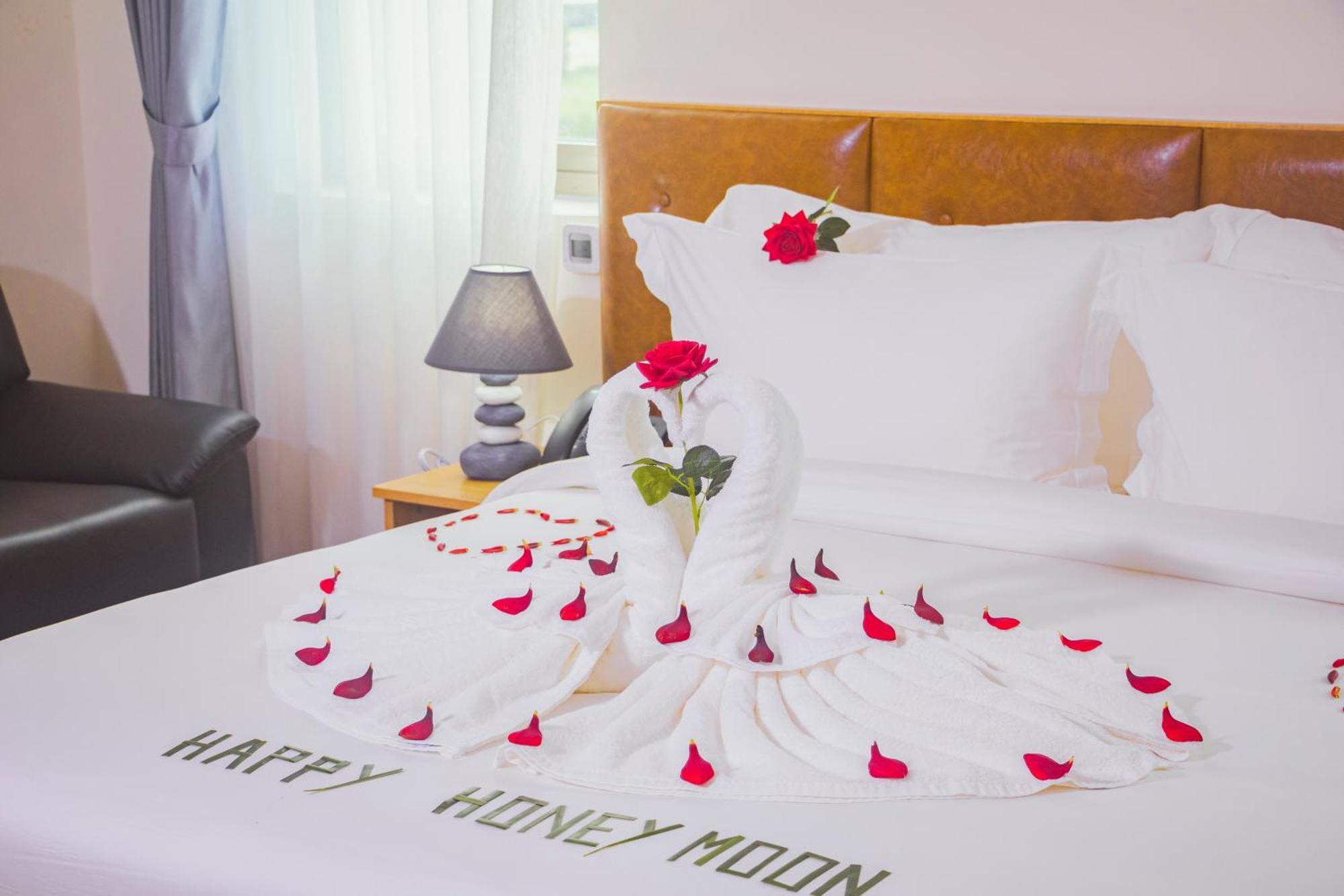 סיהאנוקוויל Sea Breeze Hotel & Villa מראה חיצוני תמונה