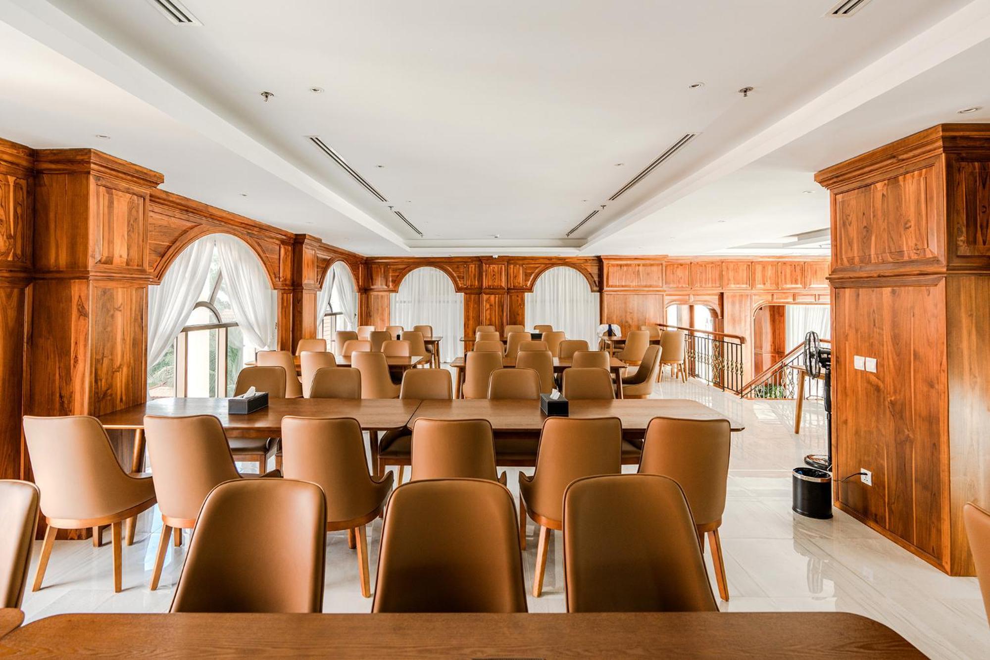 סיהאנוקוויל Sea Breeze Hotel & Villa מראה חיצוני תמונה